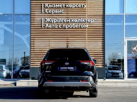 Автомобиль с пробегом Toyota RAV4 в городе Шымкент ДЦ - Тойота Центр Шымкент