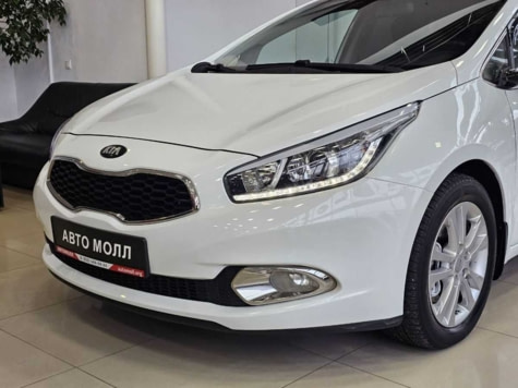 Автомобиль с пробегом Kia Ceed в городе Минеральные Воды ДЦ - Автомолл в Минеральных Водах