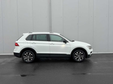 Автомобиль с пробегом Volkswagen Tiguan в городе Калининград ДЦ - Тойота Центр Калининград