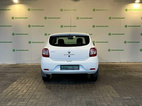 Автомобиль с пробегом Renault SANDERO в городе Калининград ДЦ - Калининград