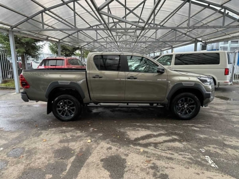 Автомобиль с пробегом Toyota Hilux в городе Санкт-Петербург ДЦ - Тойота Центр Невский