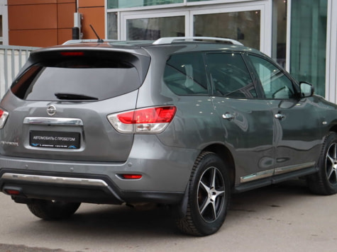 Автомобиль с пробегом Nissan Pathfinder в городе Санкт-Петербург ДЦ - Автобиография