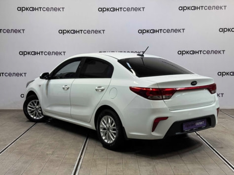 Автомобиль с пробегом Kia Rio в городе Волгоград ДЦ - АРКОНТСЕЛЕКТ на Монолите