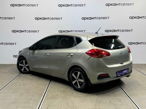 Автомобиль с пробегом Kia Ceed в городе Волгоград ДЦ - АРКОНТСЕЛЕКТ на Монолите