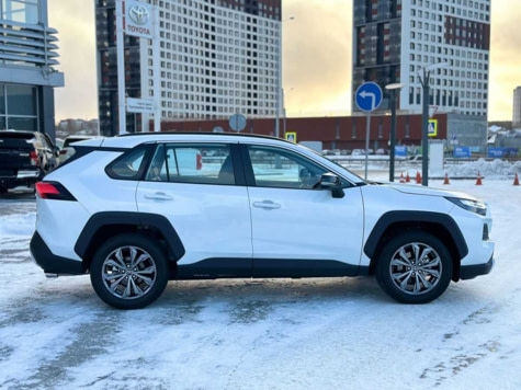 Автомобиль с пробегом Toyota RAV4 в городе Екатеринбург ДЦ - Свободный склад USED (Тойота Центр Екатеринбург Запад / Тойота Центр Екатеринбург Запад (для СХ) / Лексус - Екатеринбург) (с пробегом)