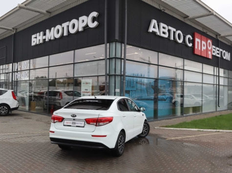 Автомобиль с пробегом Kia Rio в городе Симферополь ДЦ - Симферополь