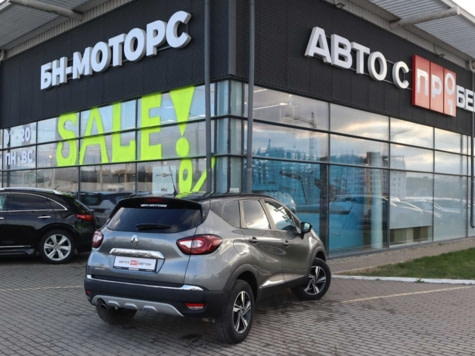 Автомобиль с пробегом Renault Kaptur в городе Симферополь ДЦ - Симферополь