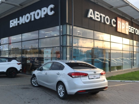 Автомобиль с пробегом Kia Cerato в городе Симферополь ДЦ - Симферополь