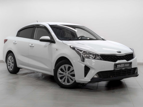 Автомобиль с пробегом Kia Rio в городе Москва ДЦ - Тойота Центр Новорижский