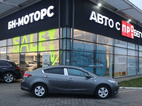 Автомобиль с пробегом Kia Cerato в городе Симферополь ДЦ - Симферополь