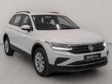 Автомобиль с пробегом Volkswagen Tiguan в городе Москва ДЦ - Тойота Центр Новорижский