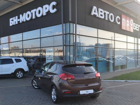 Автомобиль с пробегом Kia Ceed в городе Симферополь ДЦ - Симферополь