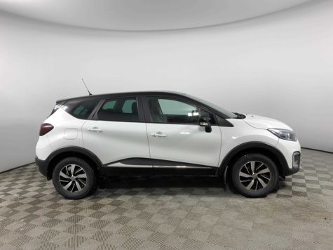 Автомобиль с пробегом Renault Kaptur в городе Москва ДЦ - Тойота Центр Каширский