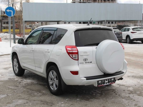 Автомобиль с пробегом Toyota RAV4 в городе Екатеринбург ДЦ - Лексус - Екатеринбург