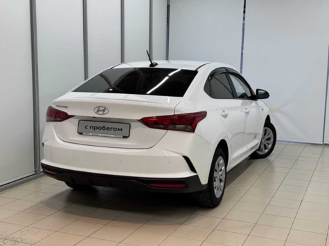 Автомобиль с пробегом Hyundai Solaris в городе Екатеринбург ДЦ - Свободный склад USED (Европа Авто / Ауди Центр Екатеринбург / АЦ Космонавтов) (с пробегом)