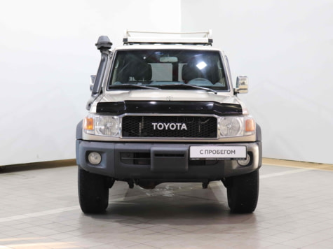 Автомобиль с пробегом Toyota Land Cruiser в городе Иркутск ДЦ - Тойота Центр Иркутск