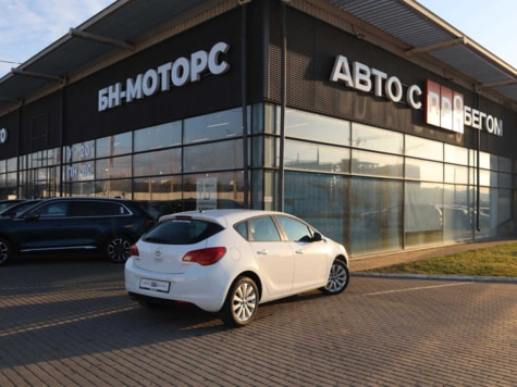 Автомобиль с пробегом Opel Astra в городе Симферополь ДЦ - Симферополь