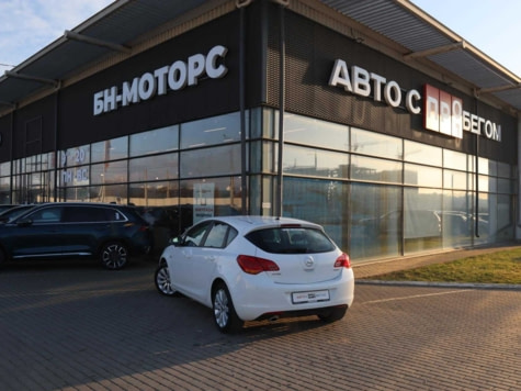 Автомобиль с пробегом Opel Astra в городе Симферополь ДЦ - Симферополь