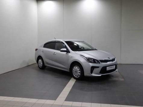 Автомобиль с пробегом Kia Rio в городе Чита ДЦ - Тойота Центр Чита