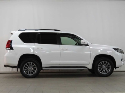 Автомобиль с пробегом Toyota Land Cruiser Prado в городе Екатеринбург ДЦ - Лексус - Екатеринбург