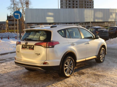 Автомобиль с пробегом Toyota RAV4 в городе Екатеринбург ДЦ - Лексус - Екатеринбург