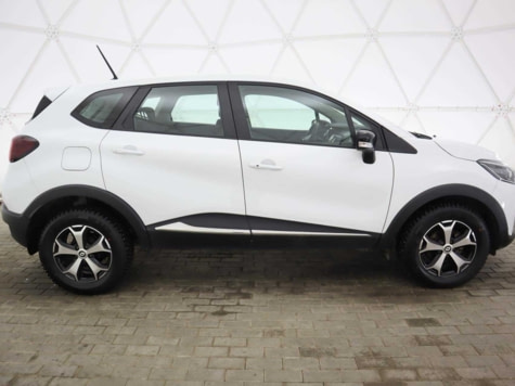 Автомобиль с пробегом Renault Kaptur в городе Курск ДЦ - Курск