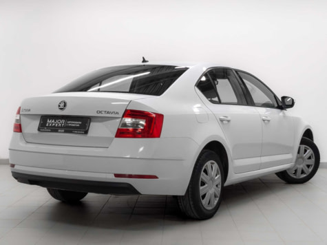 Автомобиль с пробегом ŠKODA Octavia в городе Москва ДЦ - Тойота Центр Новорижский