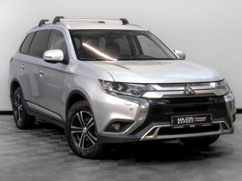 Автомобиль с пробегом Mitsubishi Outlander в городе Москва ДЦ - Тойота Центр Новорижский