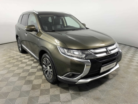 Автомобиль с пробегом Mitsubishi Outlander в городе Москва ДЦ - Тойота Центр Каширский