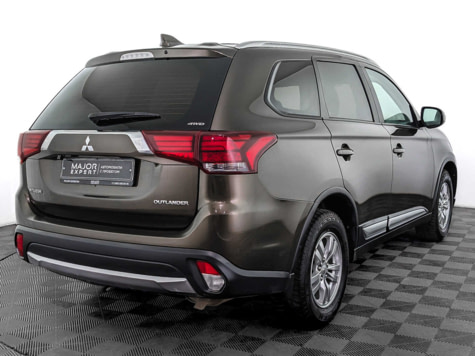 Автомобиль с пробегом Mitsubishi Outlander в городе Москва ДЦ - Тойота Центр Новорижский