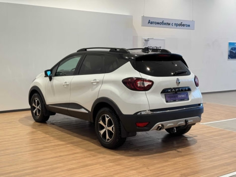 Автомобиль с пробегом Renault Kaptur в городе Волгоград ДЦ - АРКОНТСЕЛЕКТ на Монолите