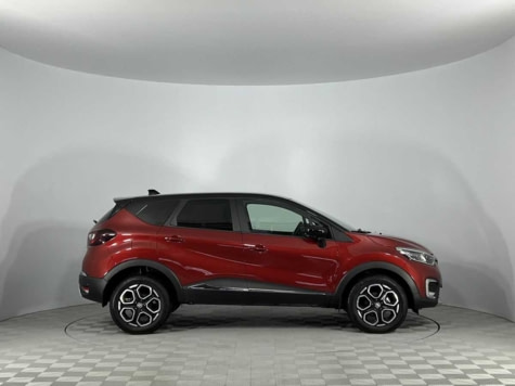 Автомобиль с пробегом Renault Kaptur в городе Калининград ДЦ - Тойота Центр Калининград