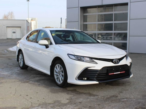 Автомобиль с пробегом Toyota Camry в городе Екатеринбург ДЦ - Свободный склад USED (Тойота Центр Екатеринбург Запад / Тойота Центр Екатеринбург Запад (для СХ) / Лексус - Екатеринбург) (с пробегом)