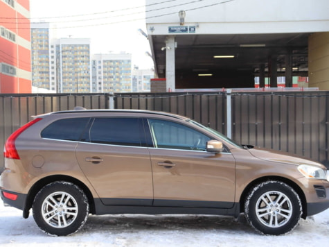 Автомобиль с пробегом Volvo XC60 в городе Санкт-Петербург ДЦ - Автобиография