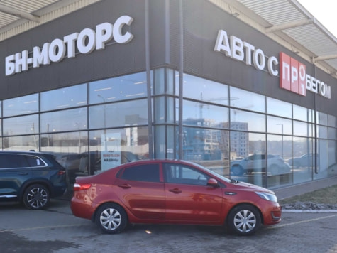 Автомобиль с пробегом Kia Rio в городе Симферополь ДЦ - Симферополь