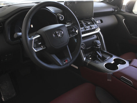 Новый автомобиль Toyota Land Cruiser 300 GR SPORTв городе Пенза ДЦ - Тойота Центр Пенза
