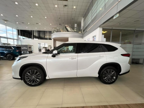 Новый автомобиль Toyota Highlander Luxuryв городе Челябинск ДЦ - Toyota Автомир Челябинск