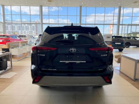 Новый автомобиль Toyota Highlander Luxuryв городе Новосибирск ДЦ - Toyota Автомир Новосибирск