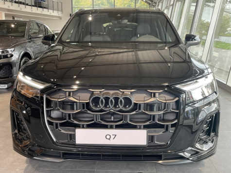 Новый автомобиль Audi Q7 Baseв городе Екатеринбург ДЦ - АЦ Космонавтов