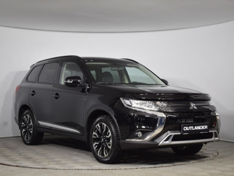 Новый автомобиль Mitsubishi OUTLANDER - 7 мест Enjoyв городе Санкт-Петербург ДЦ - РОЛЬФ Витебский Mitsubishi