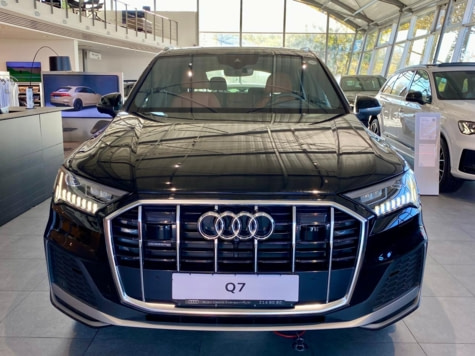 Новый автомобиль Audi Q7 45 TDI quattro tiptronic (7 seat)в городе Екатеринбург ДЦ - АЦ Космонавтов