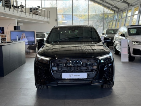 Новый автомобиль Audi Q7 45 TDI quattro tiptronic (7 seat)в городе Екатеринбург ДЦ - АЦ Космонавтов