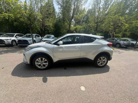 Новый автомобиль Toyota C-HR Deluxe Editionв городе Челябинск ДЦ - Toyota Автомир Челябинск