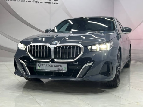 Новый автомобиль BMW 5 серии 530i xDriveв городе Воронеж ДЦ - Платон Авто