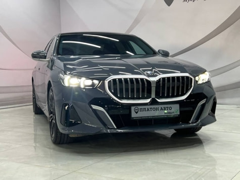 Новый автомобиль BMW 5 серии 530i xDriveв городе Воронеж ДЦ - Платон Авто