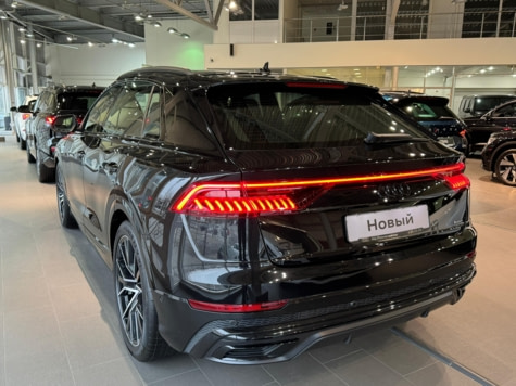 Новый автомобиль Audi Q8 45 TDIв городе Екатеринбург ДЦ - АЦ Космонавтов