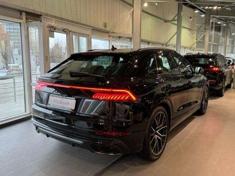 Новый автомобиль Audi Q8 45 TDIв городе Екатеринбург ДЦ - АЦ Космонавтов