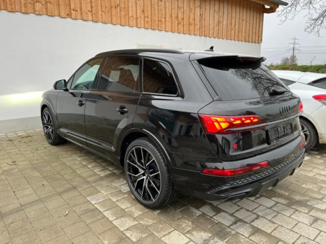 Новый автомобиль Audi Q7 50 TDI quattro tiptronicв городе Екатеринбург ДЦ - АЦ Космонавтов