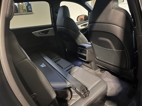 Новый автомобиль Audi Q7 50 TDI quattro tiptronicв городе Екатеринбург ДЦ - АЦ Космонавтов