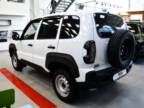 Новый автомобиль LADA Niva Travel [BLACK]'24в городе Ростов-на-Дону ДЦ - LADA Сокол Моторс Рассвет